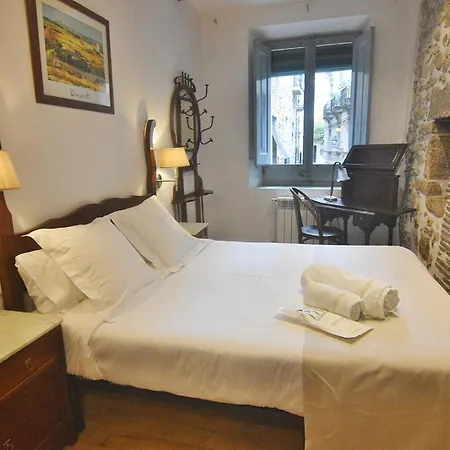 Guest house Pensio Bellmirall Girona