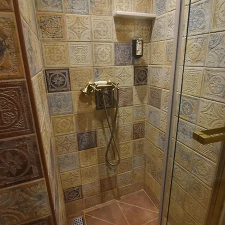 Guest house Pensio Bellmirall Girona