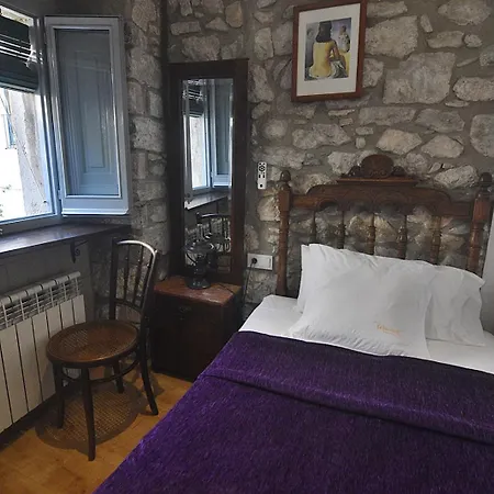 Pensio Bellmirall Guest house